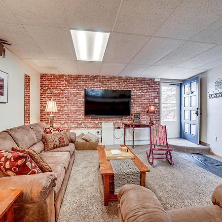 Cozy Apartment Less Than 4 Miles To Downtown Anchorage! ภายนอก รูปภาพ