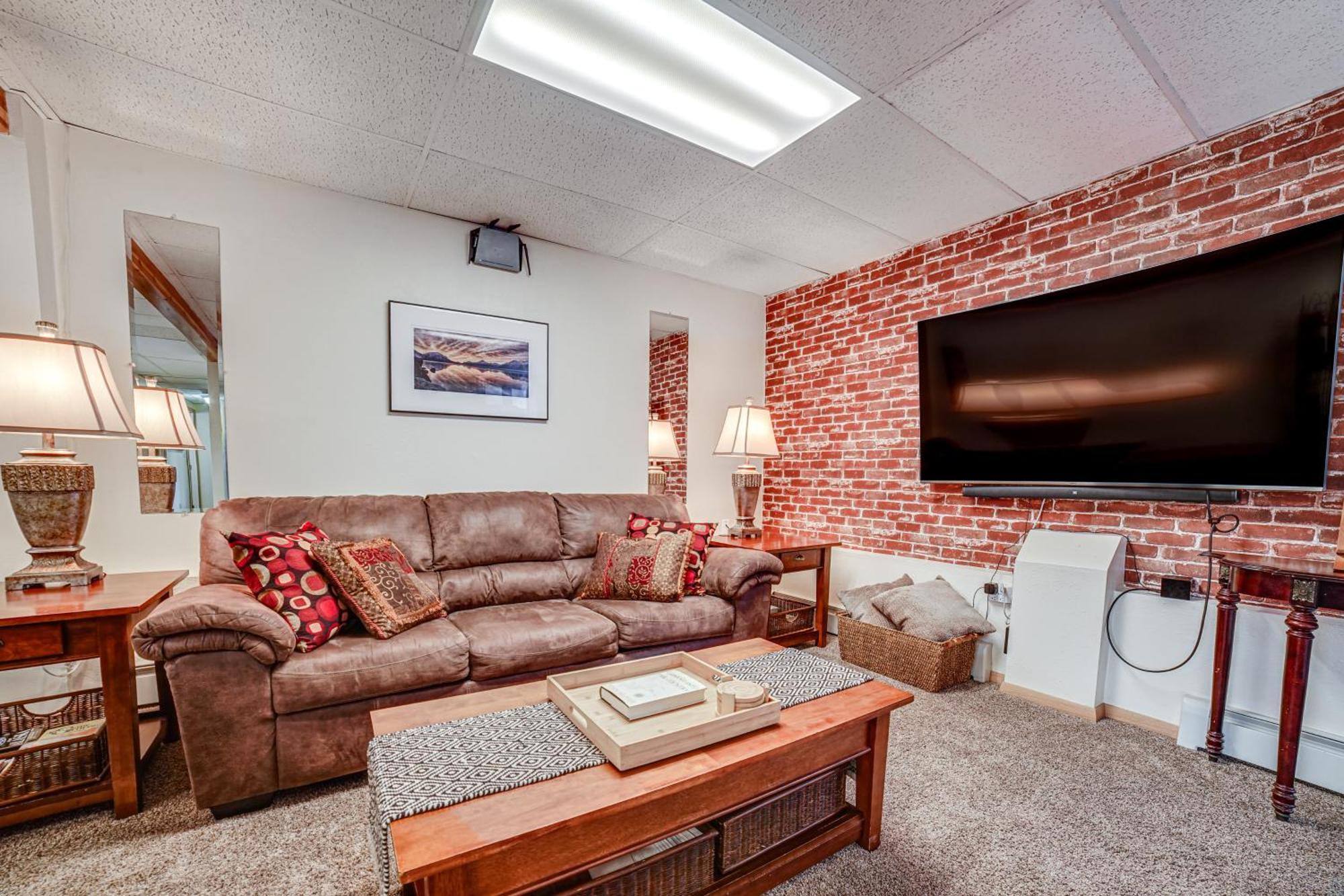 Cozy Apartment Less Than 4 Miles To Downtown Anchorage! ภายนอก รูปภาพ